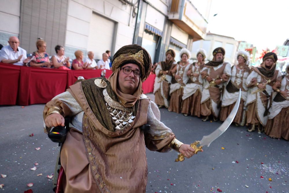 Los moros conquistan las calles de Novelda