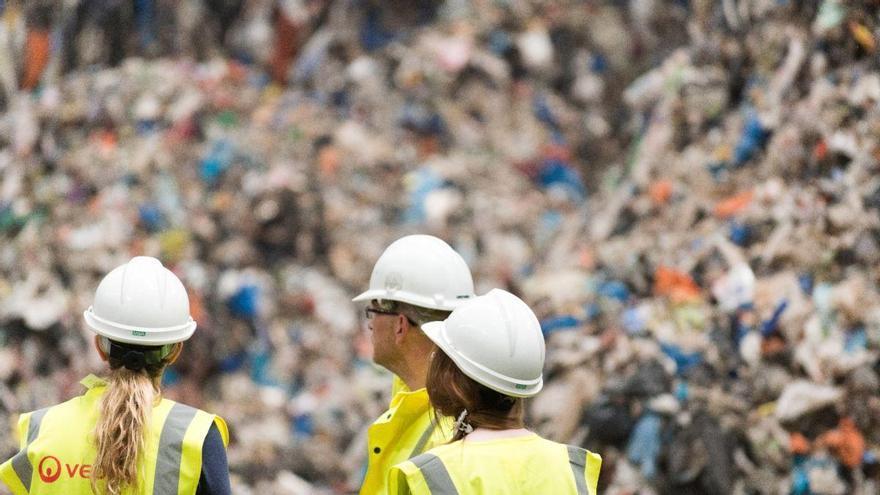Veolia ofrece su experiencia a las administraciones públicas españolas para ayudar a impulsar y garantizar el suministro de plástico reciclado