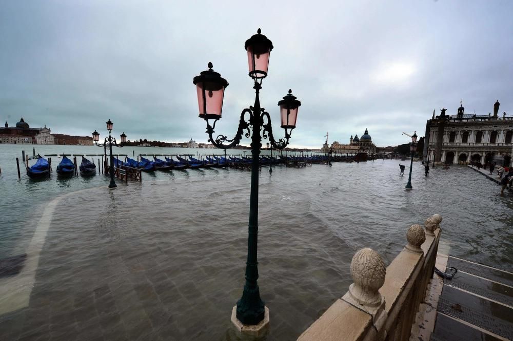 Venecia inundada por el ''acqua alta''