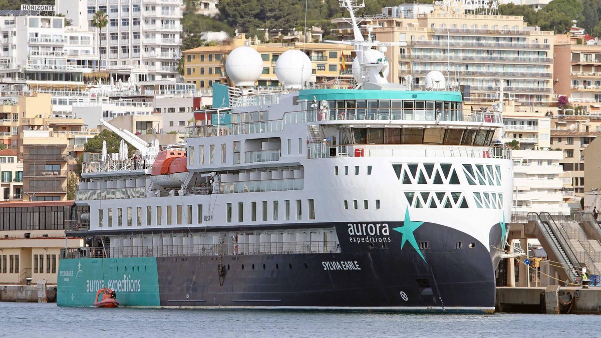 Primera escala en Palma del crucero de expedición Sylvia Earle