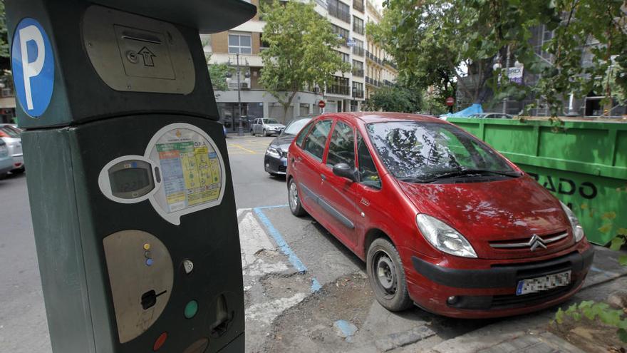 Cuánto cuesta aparcar en la zona ORA de cada ciudad