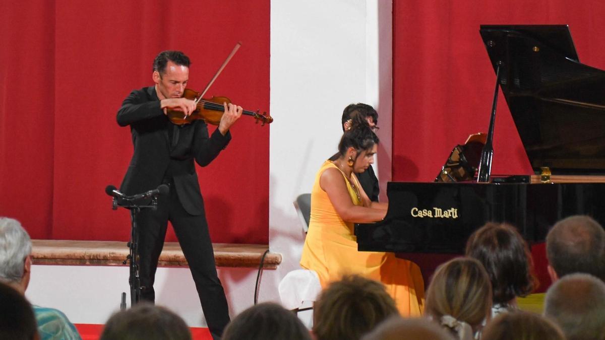 Linus Roth en una actuación del Ibiza Conciertos del 2023.