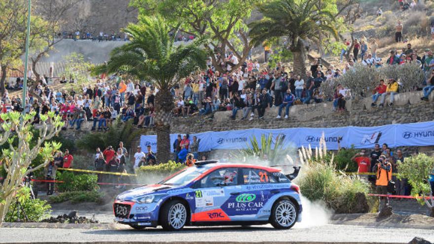 Yeray Lemes, en el tramo urbano de Las Palmas de Gran Canaria en 2019.