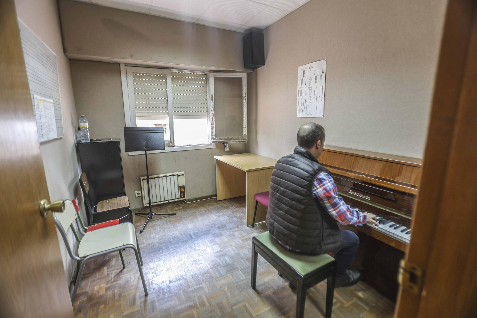 Así está el conservatorio de música de Alicante tras 20 años esperando su traslado