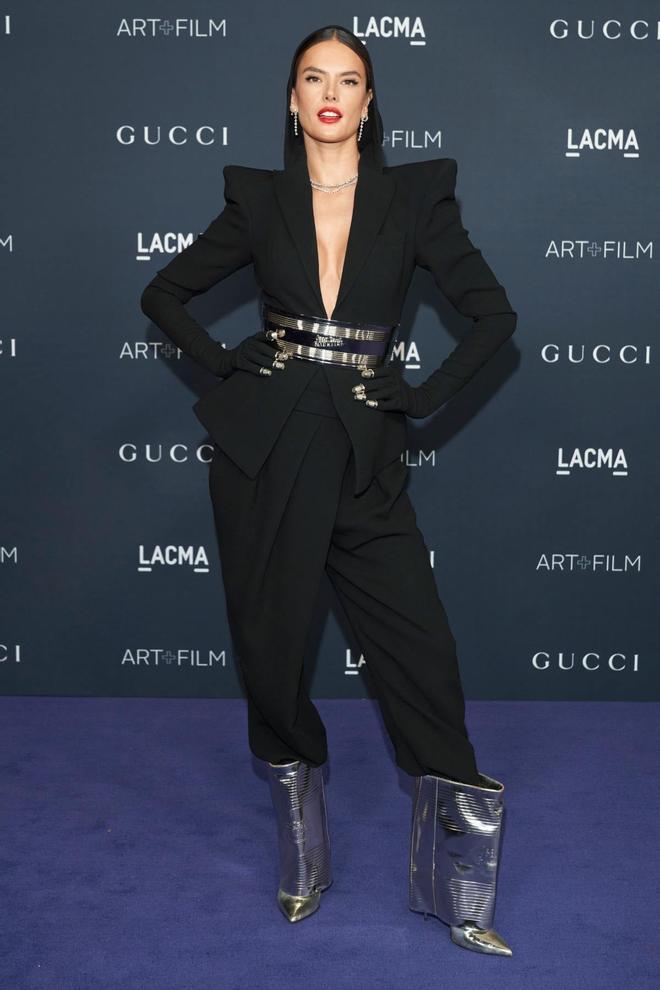 Alessandra Ambrosio en la gala LACMA 2022