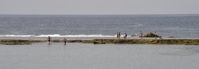 37 grados en Las Canteras hoy al medio día