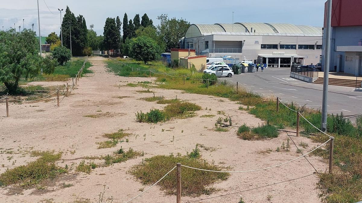 Espacio reservado para la construcción del estadio de fútbol de Sagunt.