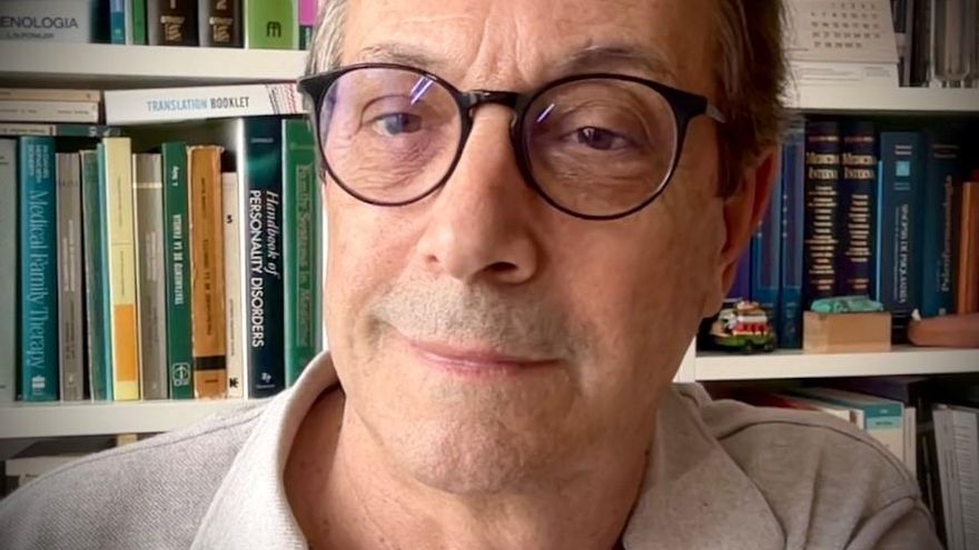 Francisco Vaz presenta en Badajoz su nueva novela, &#039;Las sombras de la noche&#039;