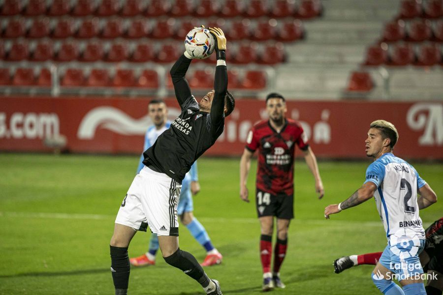 Las imágenes del CD Mirandés - Málaga CF, que cierra la 27ª jornada de LaLiga SmartBank