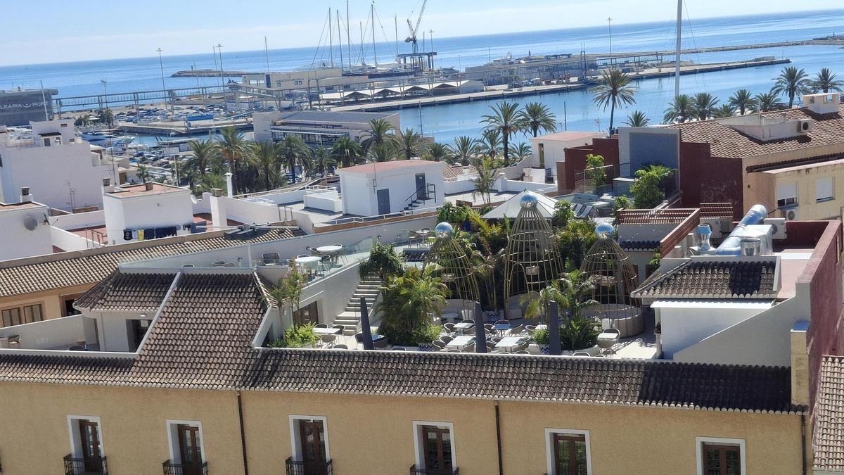 La transformación de la Dénia de las alturas. Los nuevos hoteles "boutique" le sacan partido a sus azoteas