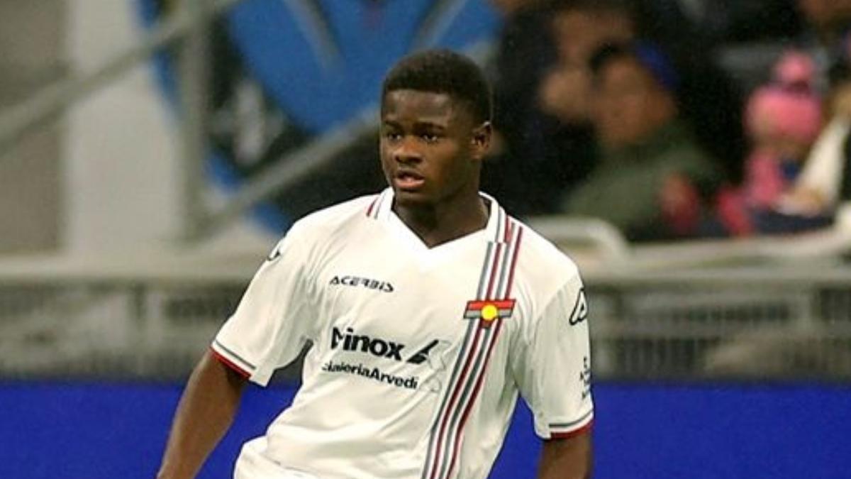 Mika Faye, durante su debut con Cremonese