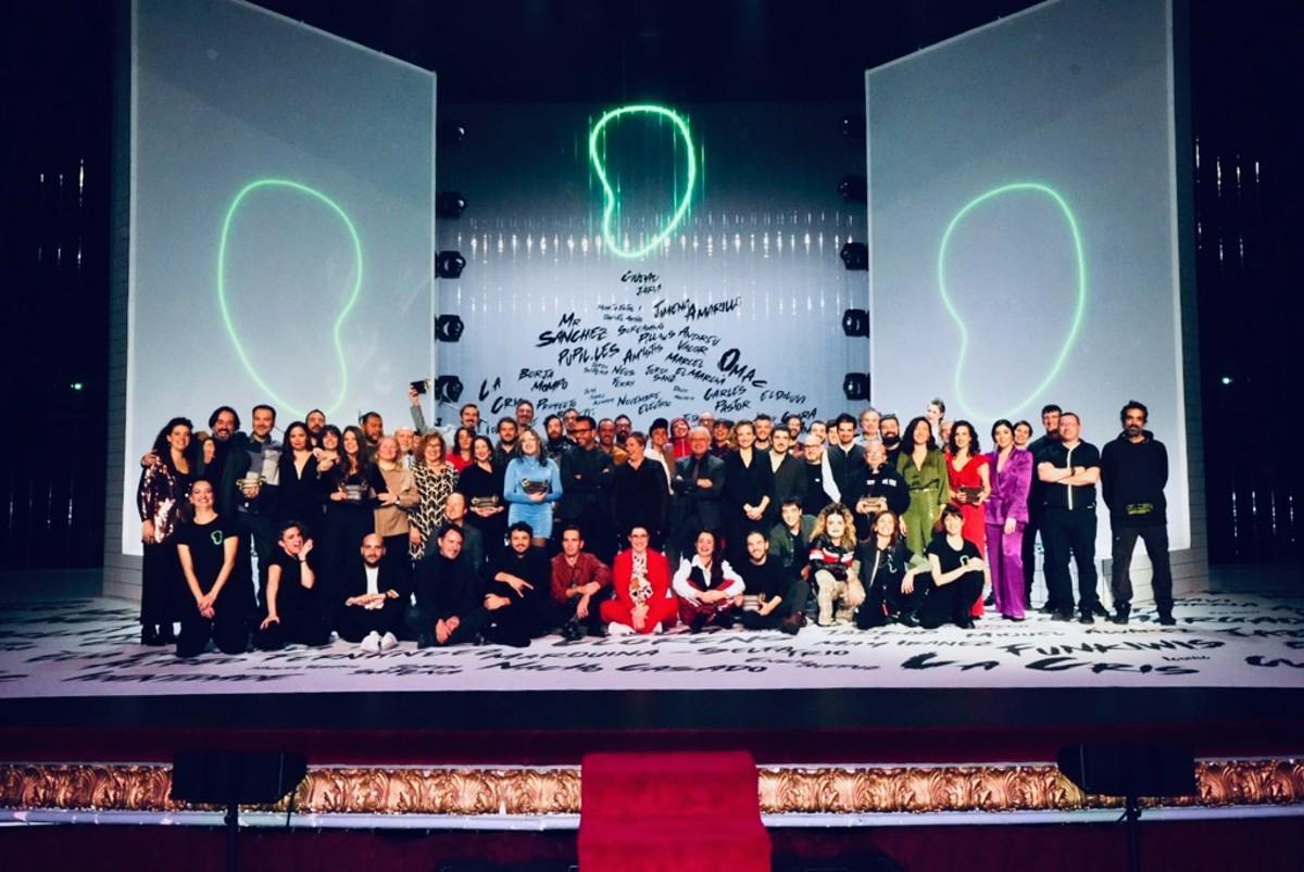 Fotografía de los galardonados en los V Premios Carles Santos de la Música Valenciana, celebrados ayer en València