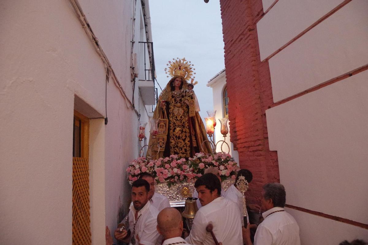 Traslado de la Virgen del Carmen de Olías a la Iglesia de San Vicente Ferrer