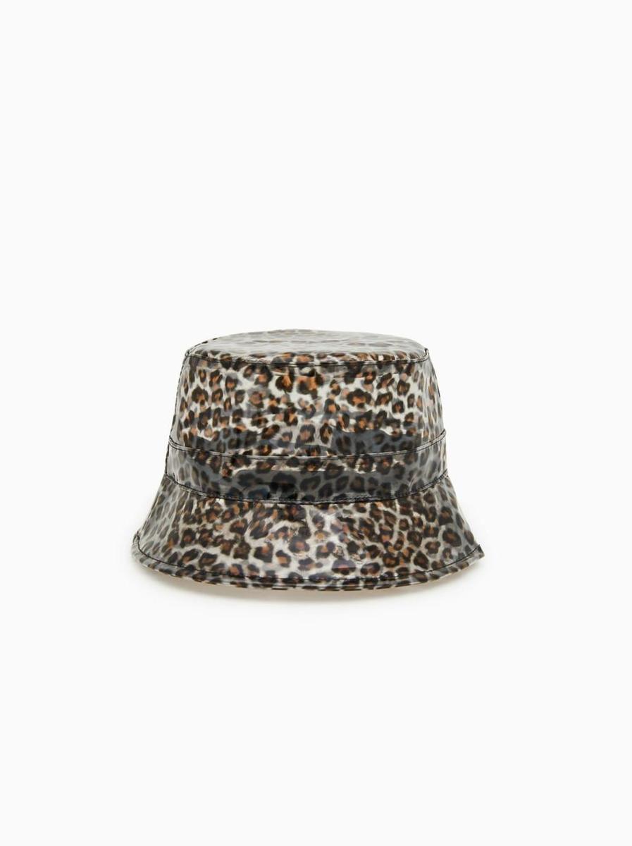 Gorro con estampado de leopardo de Zara Kids