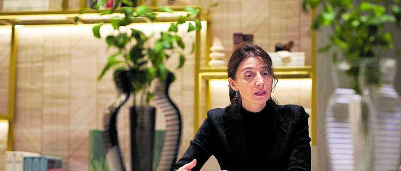 Pilar Llop, en un instante de la entrevista con este diario en el AC Hotel Tenerife.