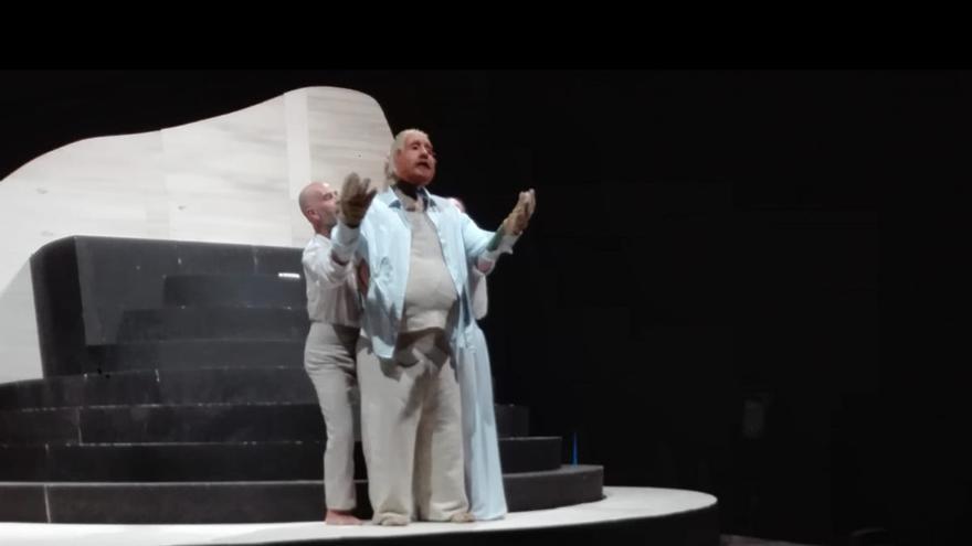 ‘Mararía la de Femés’ muestra su espíritu rebelde y combativo en el Teatro Pérez Galdós
