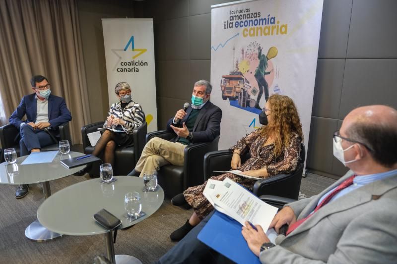 CC celebra un foro con empresarios