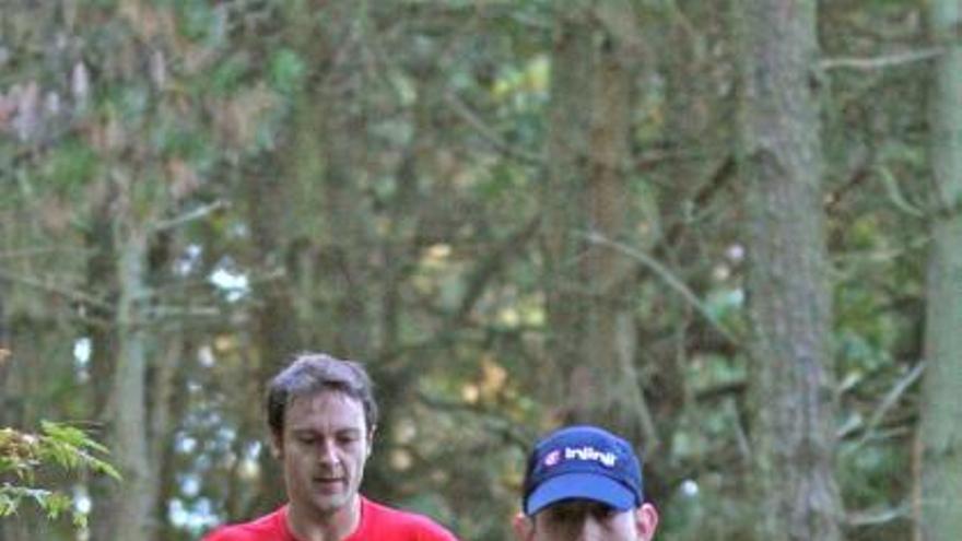 Antonio Madriñán y Héctor Moro, durante la I Subida al Picu Fariu. / FOTO CEDIDA POR LUIS LASTRA