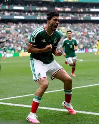 México inaugura su Mundial con una victoria que pudo ser goleada