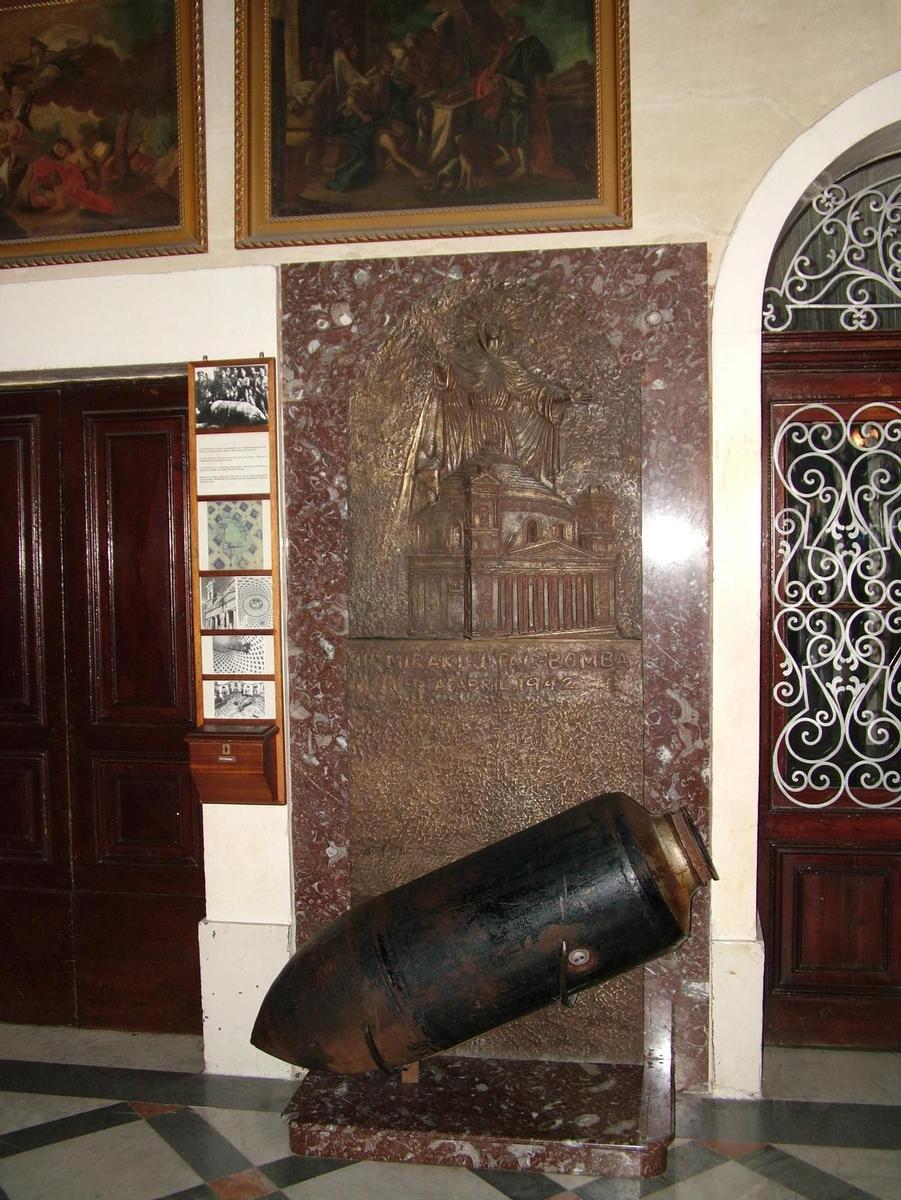 Bomba, Malta