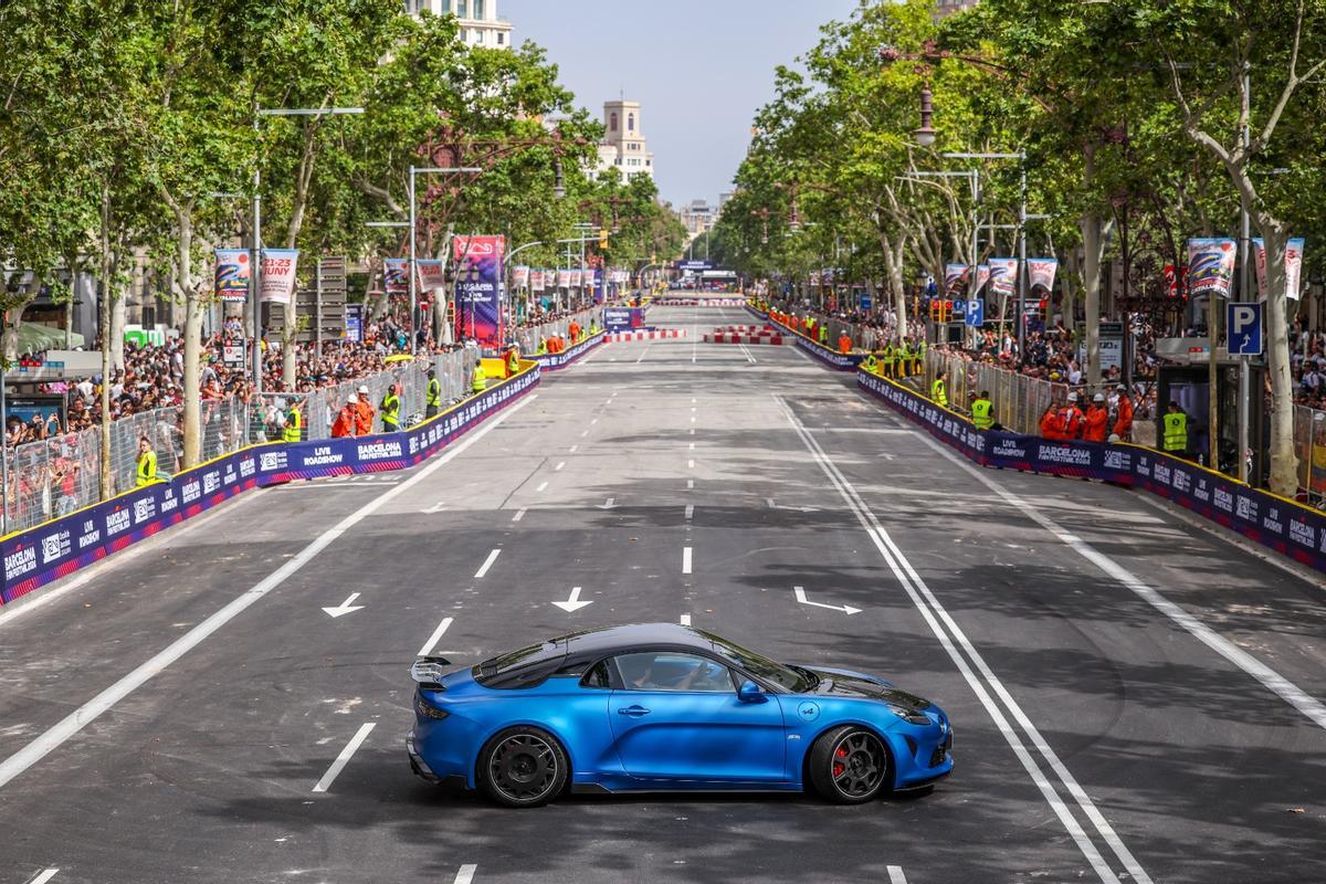 Exhibición F1 Barcelona: El Road Show en el Paseo de Gràcia, en imágenes Exhibición F1 Barcelona: El Road Show en el Paseo de Gràcia, en imágenes