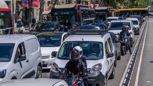 La caiguda de la xarxa deriva en l’ús massiu del cotxe