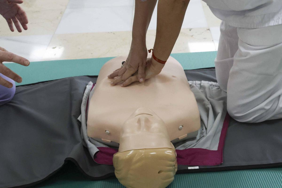 Celebración del Día Mundial del Paro Cardíaco en el Hospital de Sant Joan con un taller de RCP Celebración del Día Mundial del Paro Cardíaco en el Hospital de Sant Joan con un taller de RCP