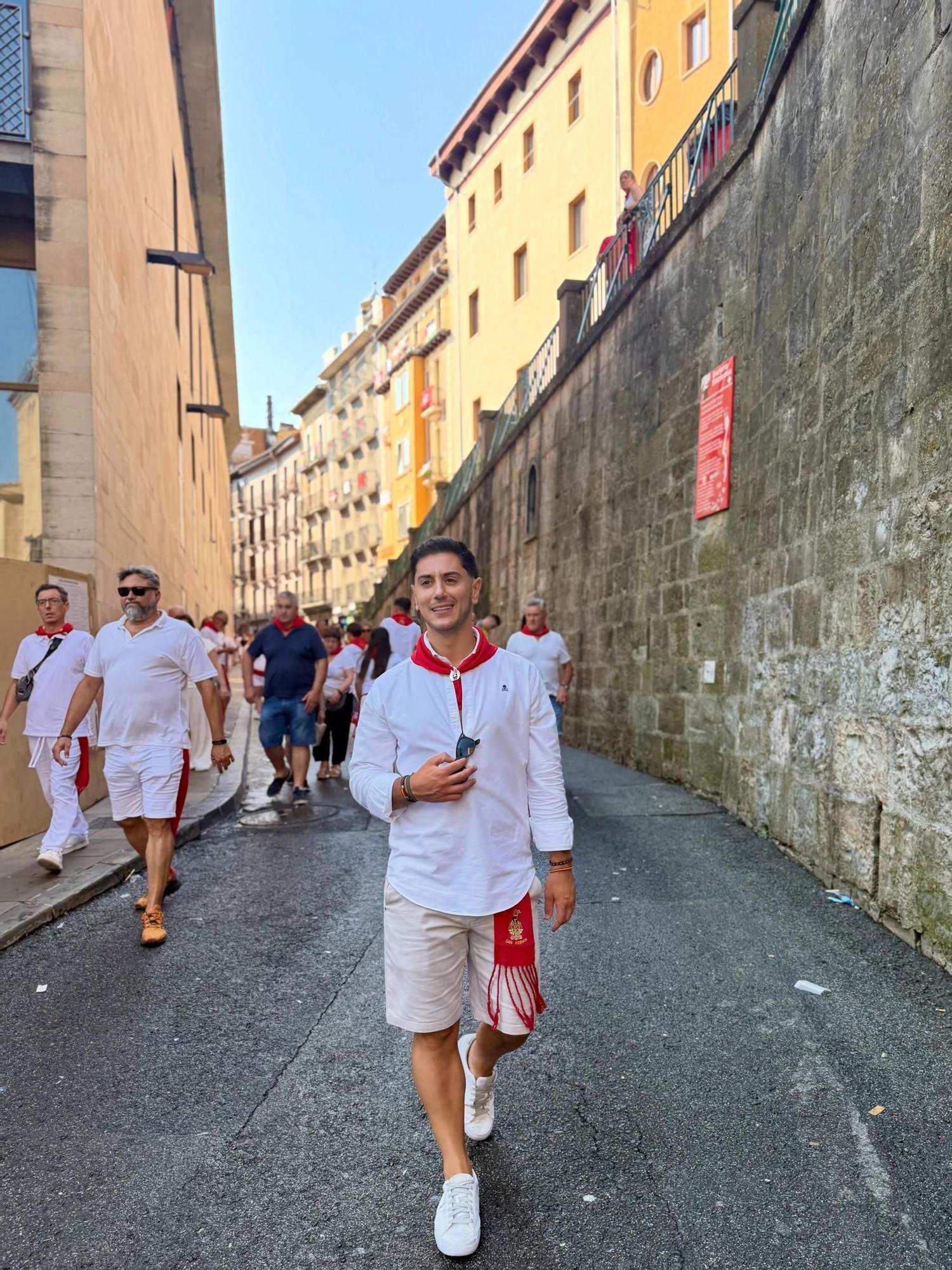 Sergio Vilar ha compartido su foto en el tramo inicial del recorrido que realizan los toros en los encierros de Pamplona.