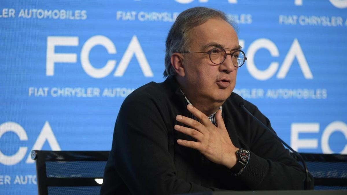 Sergio Marchionne durante una conferencia de prensa de FCA.