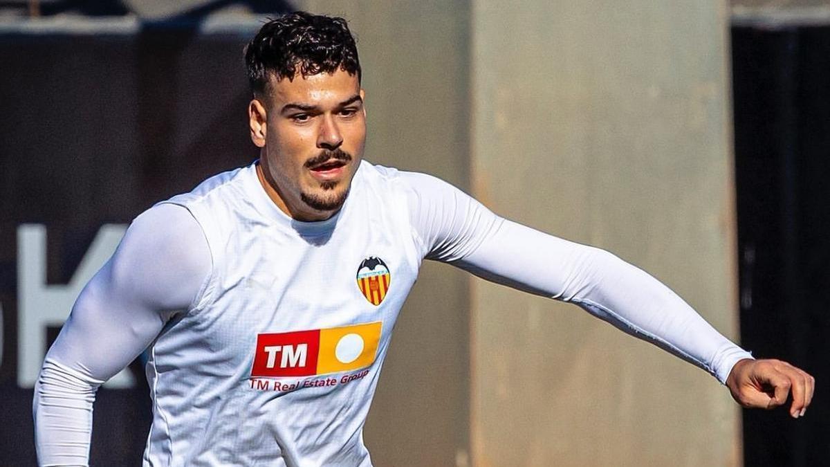 Ugrinic completa la sesión