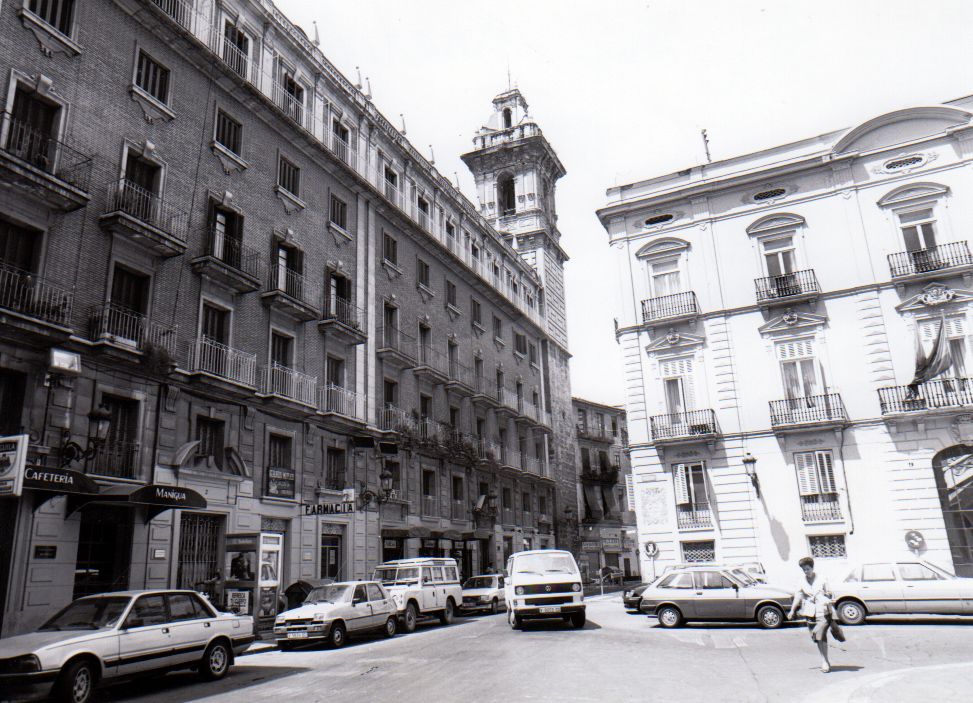 Un paseo por Ciutat Vella de finales de los años 80