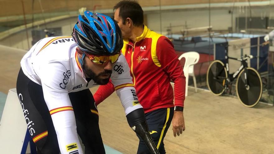 Alfonso Cabello en la concentración de la selección española de ciclismo en pista.