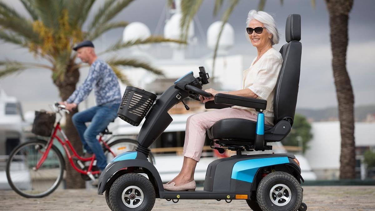 Scooters de Sanicor.