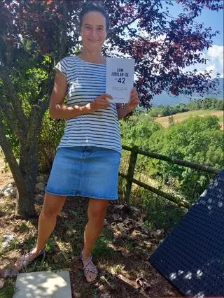 Irene Ferrero, escriptora: "Cal treballar 40 hores a la setmana durant  40 anys?"