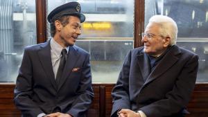 Milan (Italy), 06/02/2026.- A handout picture made available by the Quirinal Presidential Palace (Palazzo del Quirinale) Press Office shows Italian President Sergio Mattarella recording a video, integrated into the ceremonys opening, with former motorcycle racer Valentino Rossi on a historic tram in Milan, Italy, 06 February 2026, on their way to San Siro stadium for the Opening Ceremony of the Winter Olympics Milano Cortina 2026. (Italia) EFE/EPA/PAOLO GIANDOTTI/QUIRINAL PALACE PRESS OFFICE HANDOUT HANDOUT EDITORIAL USE ONLY/NO SALES