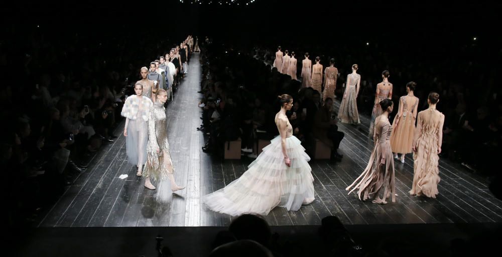 Desfile de Valentino en París