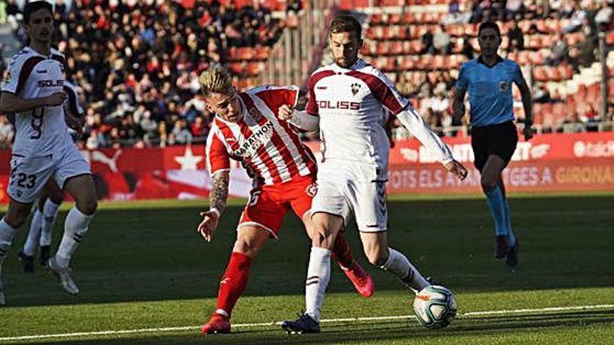 Brandon Thomas, en acció durant el Girona-Albacete d&#039;aquesta temporada a Montilivi.