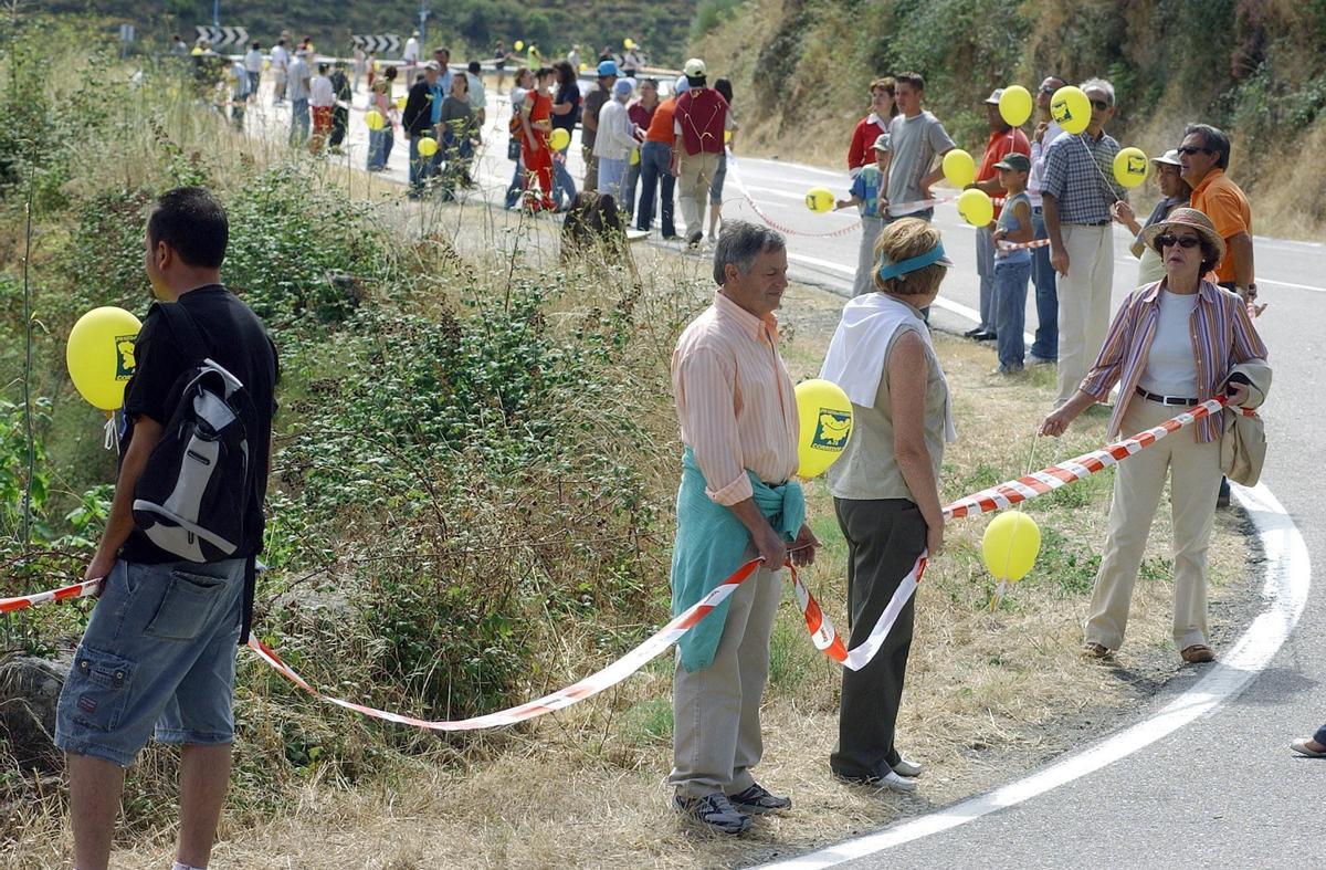Protestas contra la A-76 en Trives en 2007