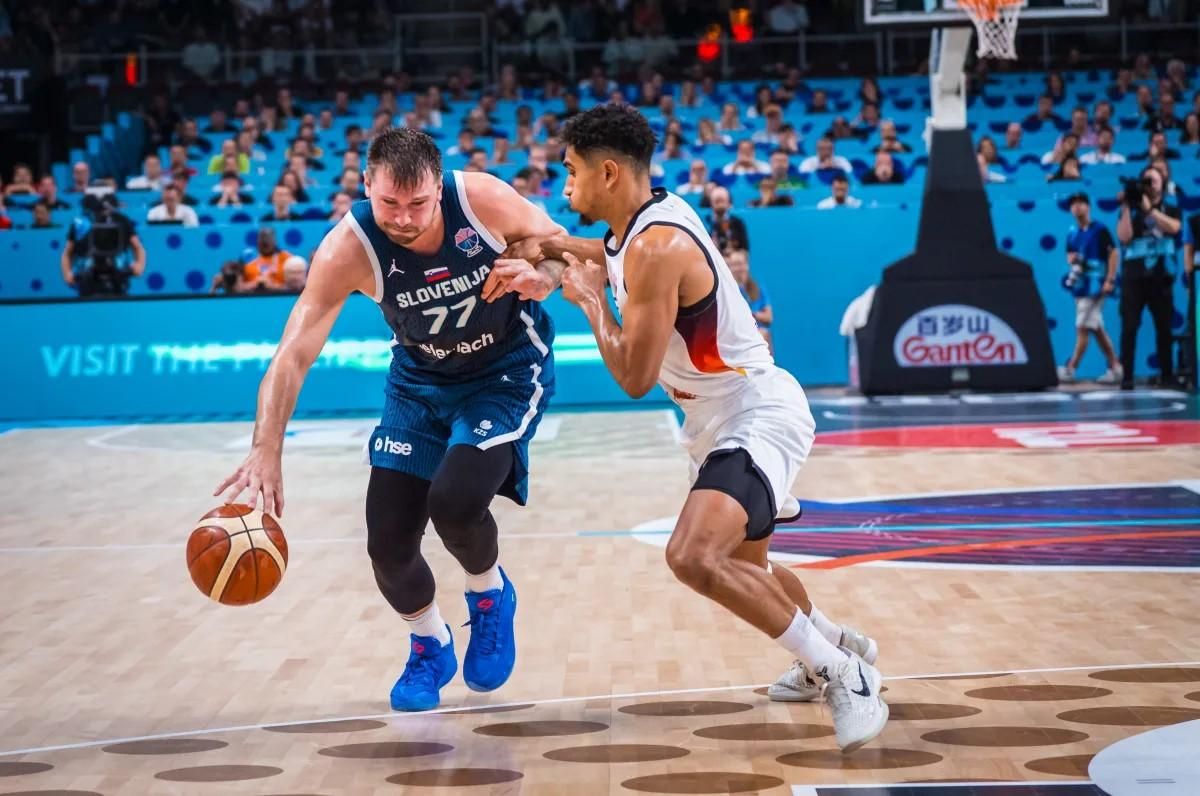 Doncic acabó el encuentro muy cansando y sin ayuda, y puso punto y final a su presencia en el Eurobasket