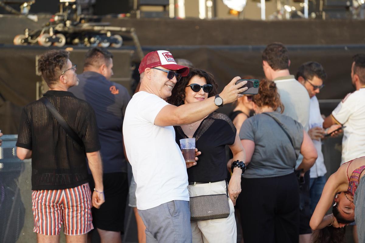 ¿Estuviste en el concierto de Moby en Icónica Santalucía Sevilla Fest? ¡Búscate en nuestra fotogalería!