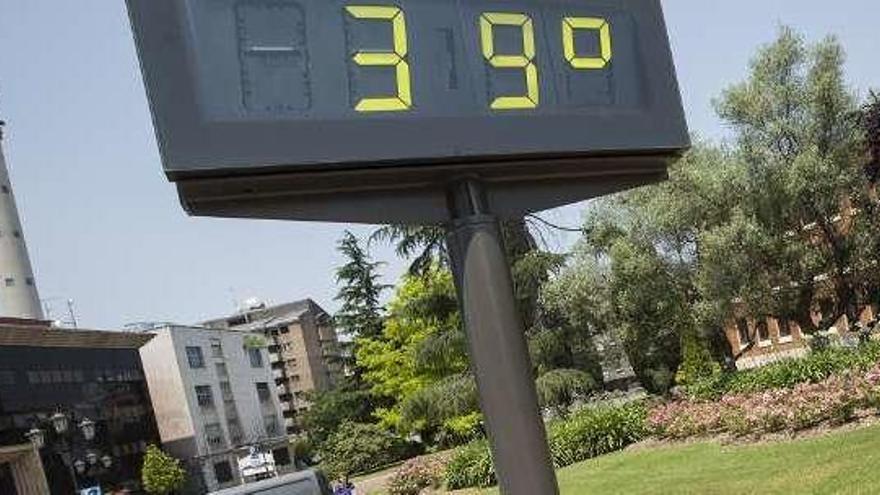 La ola de calor sahariano llegará el viernes, se intensificará el lunes y superará los 35º