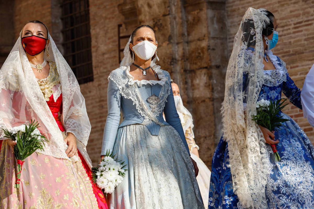 Búscate en el primer día de la ofrenda por las calles del Mar y Avellanas entre las 18:00 y las 19:00 horas