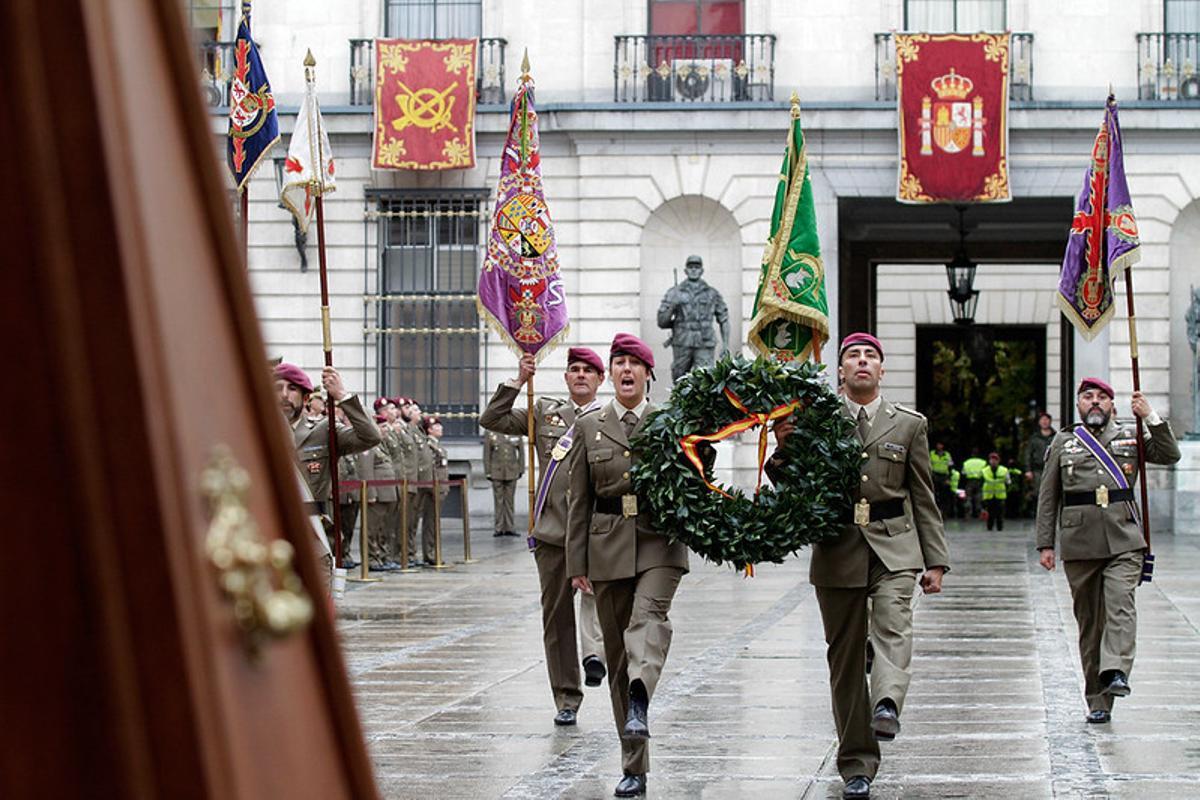 El Regimiento Inmemorial del Rey nº1, en un homenaje a quienes dieron su vida por España, celebrado en el Cuartel General del Ejército en noviembre de 2018