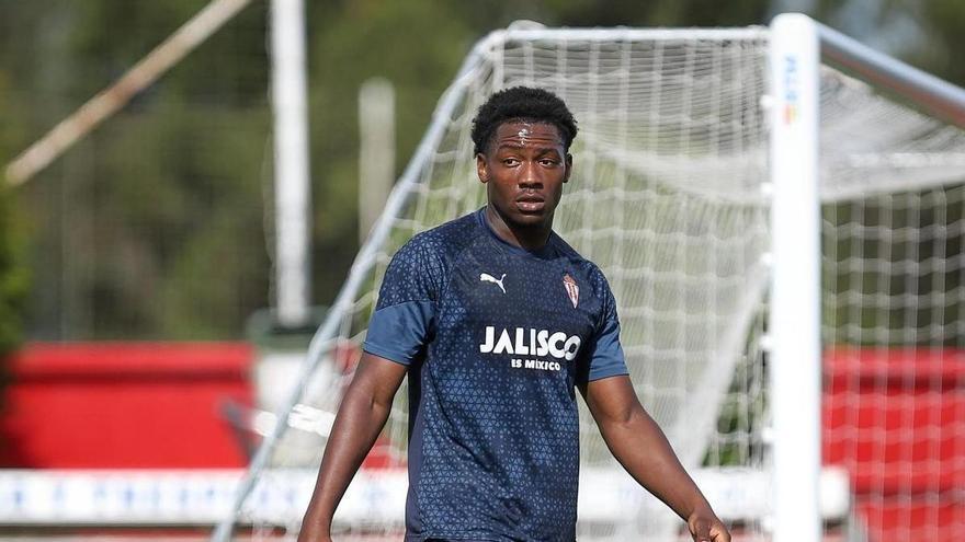 ¿Quién es Mbemba? Curiosidades y datos desconocidos sobre la sorpresa de la convocatoria del Sporting: &quot;Es una bestia física&quot;