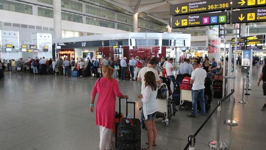 Una de las puertas de facturación del Aeropuerto de Málaga