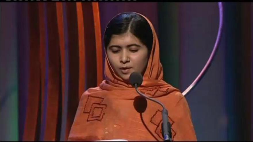 Malala regresa a Pakistán por primera vez desde el atentado que sufrió en 2012