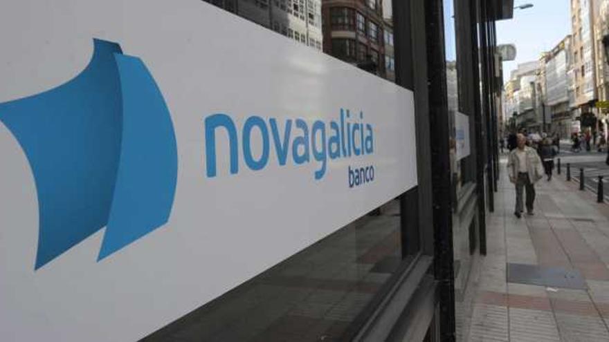 Imagen de la sede central de Novagalicia Banco en A Coruña, en la calle San Andrés. / víctor echave