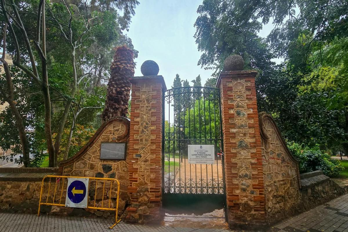 Parque de Castelar cerrado en Badajoz.