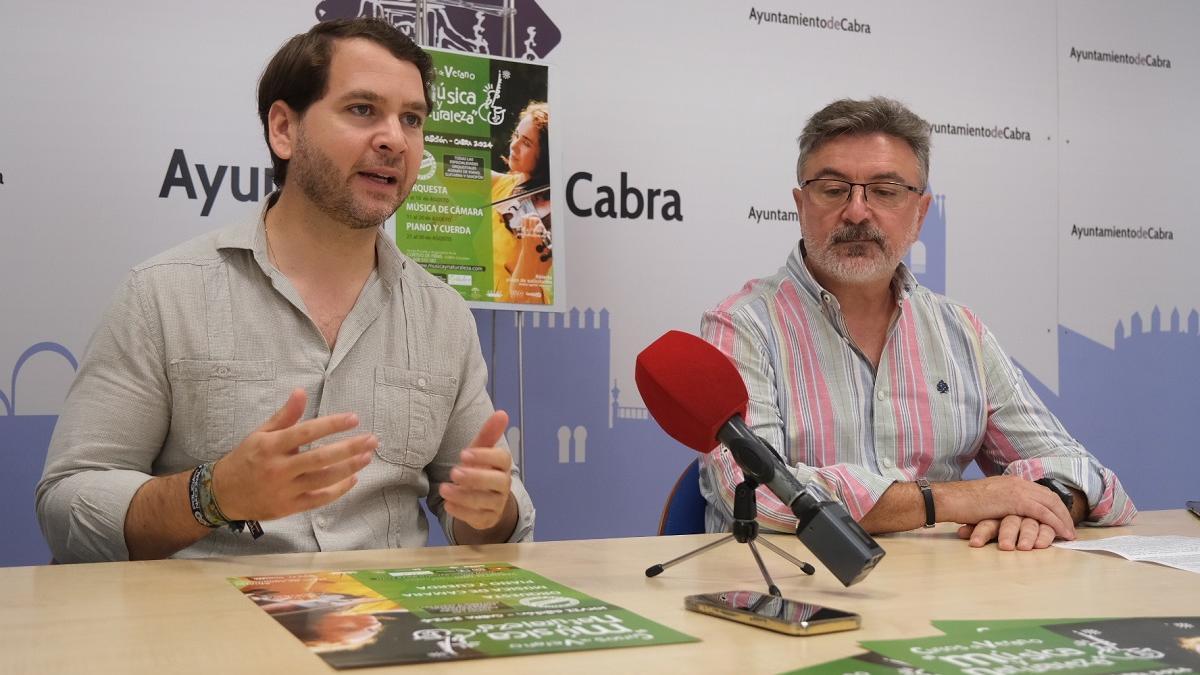 Fernando Priego y Ramón Gavilán, dursnte la presentación de los cursos de verano Música y Naturaleza.