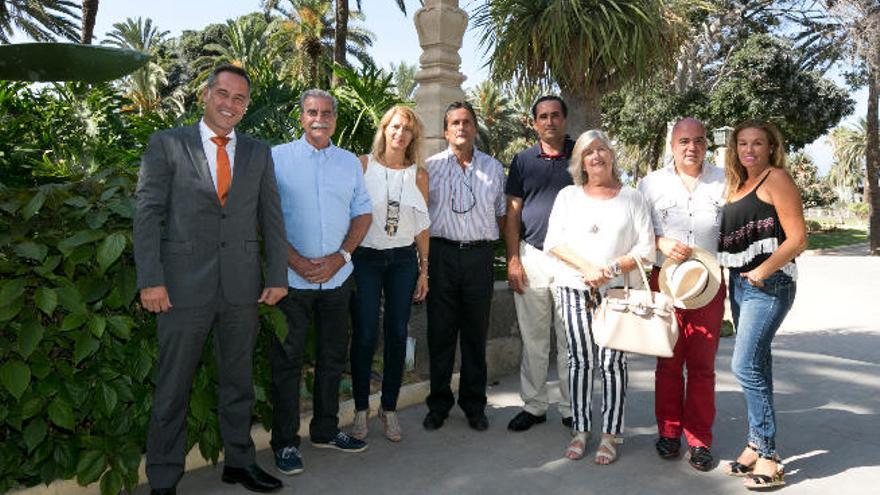 Graziani, Cárdenes, González, Ceballos, Juárez, Chesa, Rojas O&#039;Donell y Roca, ayer tras la reunión.